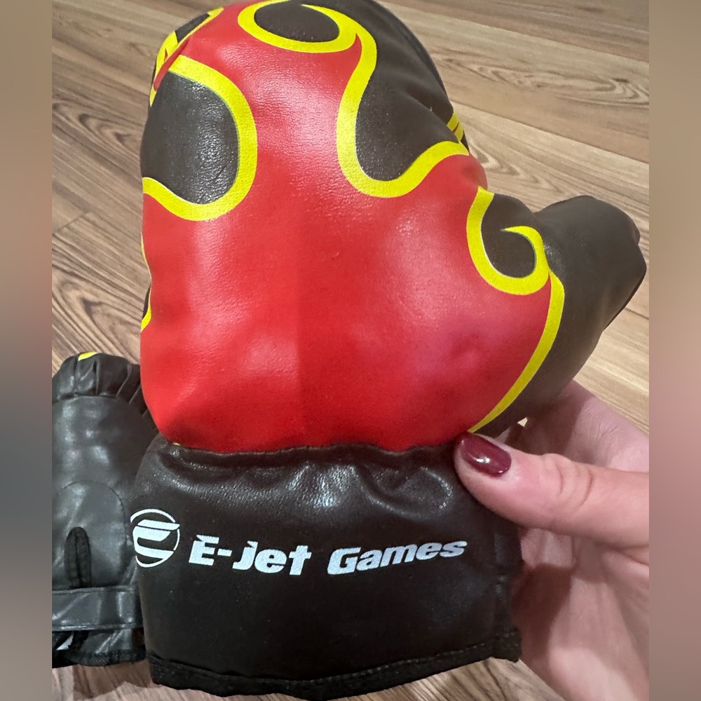 Kids Boxing Set - Picture 5 of 7